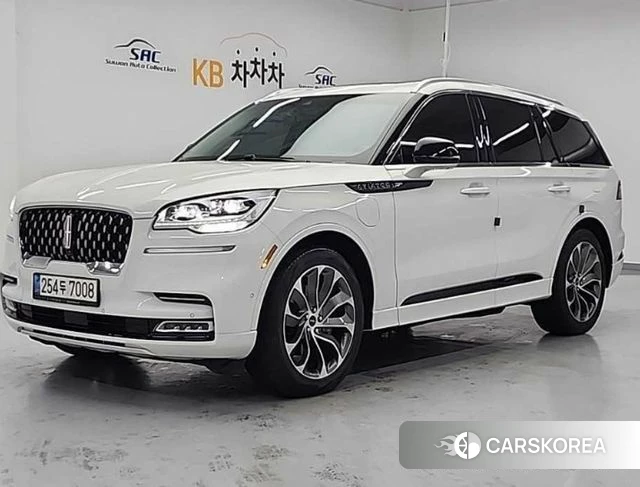 Lincoln Aviator 2nd generation 2021 Белый из Кореи