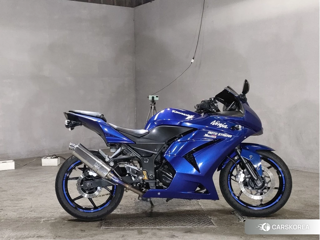 Проданный Kawasaki NINJA 250R id 4164260 из Японии