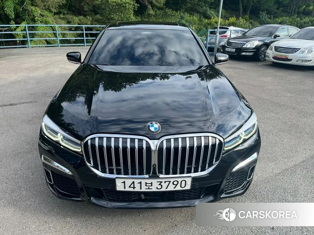 BMW 7 Series (G11) 2019 Черный из Кореи