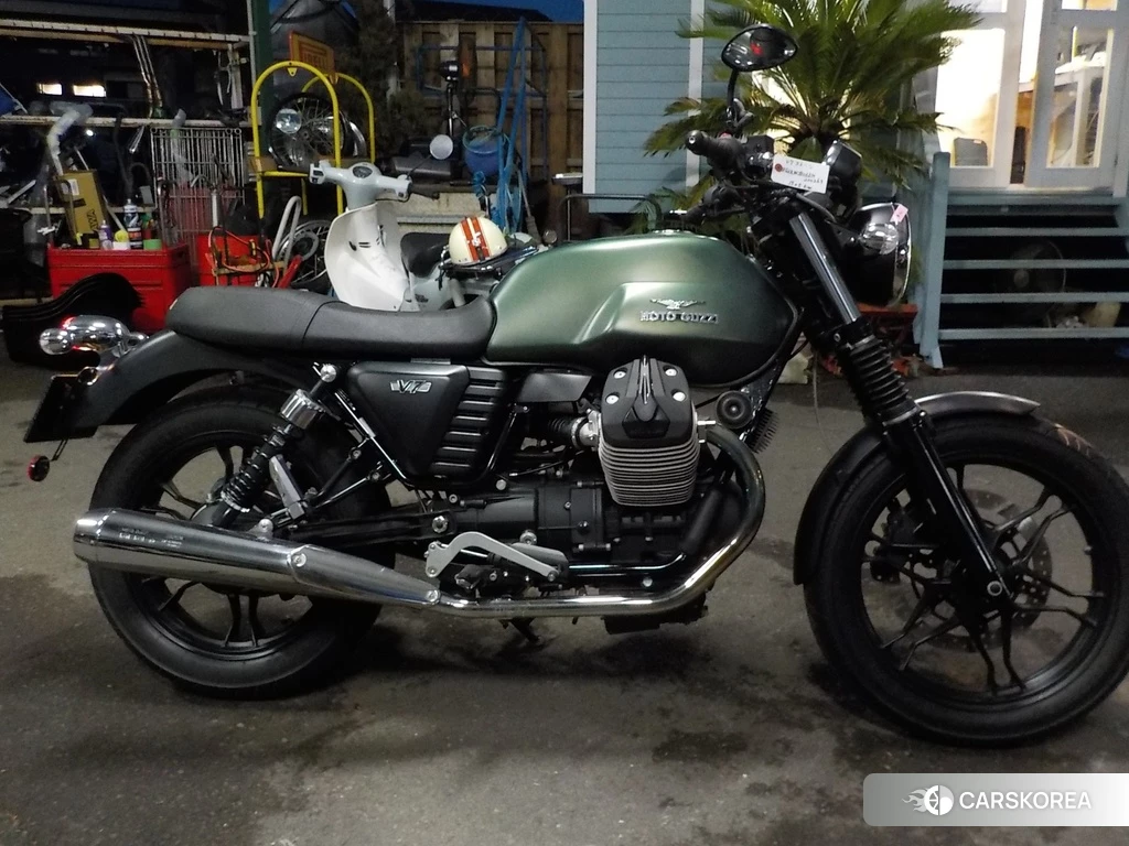 Проданный OTHER MOTO GUZZI V7 STONE 2015 из Японии