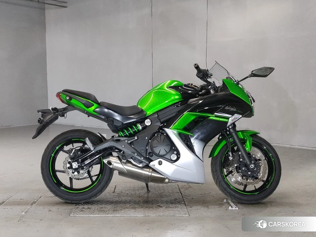 Проданный Kawasaki NINJA 400 2015 из Японии