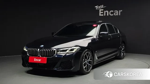 BMW 5 Series (G30) 2023 Черный из Кореи