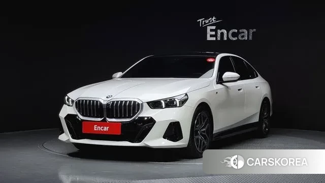 BMW 5 Series (G60) 2023 Белый из Кореи