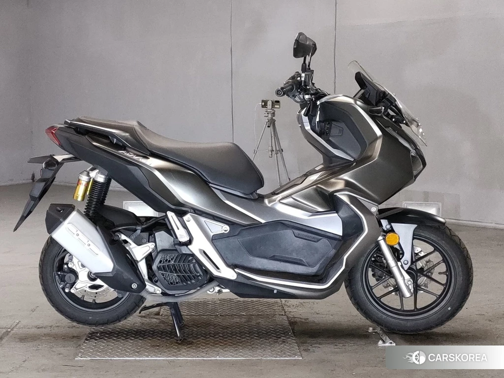 Проданный Honda ADV150 2019 из Японии, фото 2