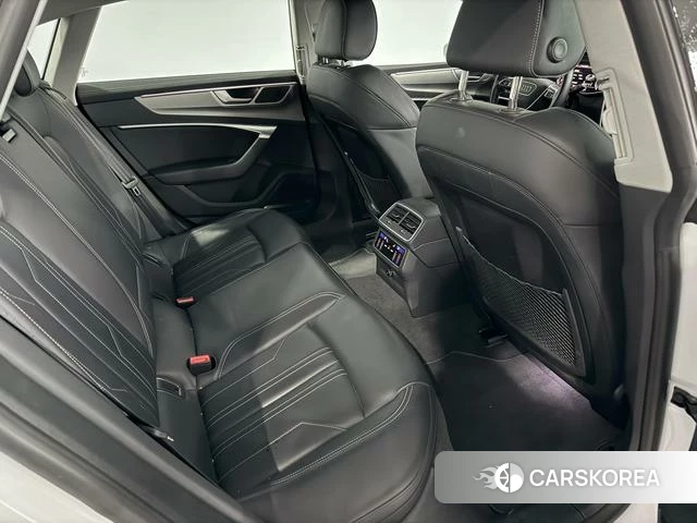 Audi A7 2024 Белый из Китая