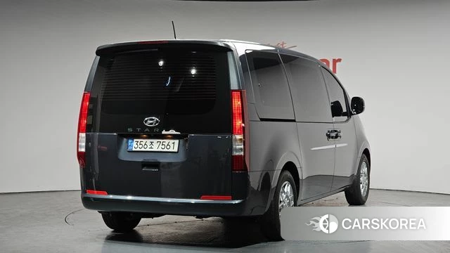 Hyundai Staria 2021 Серый из Кореи