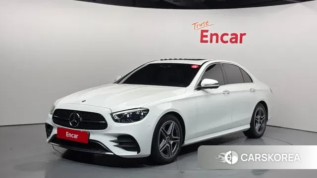 Mercedes-Benz E-Class W213 2023 Белый из Кореи