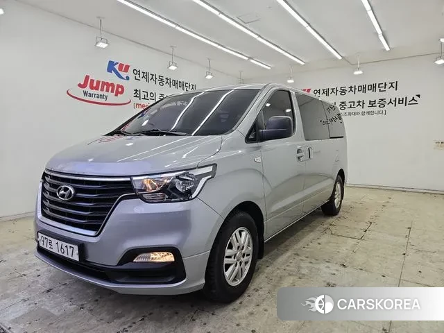 Hyundai The New Grand Starex 2019 Серебристо-серый из Кореи