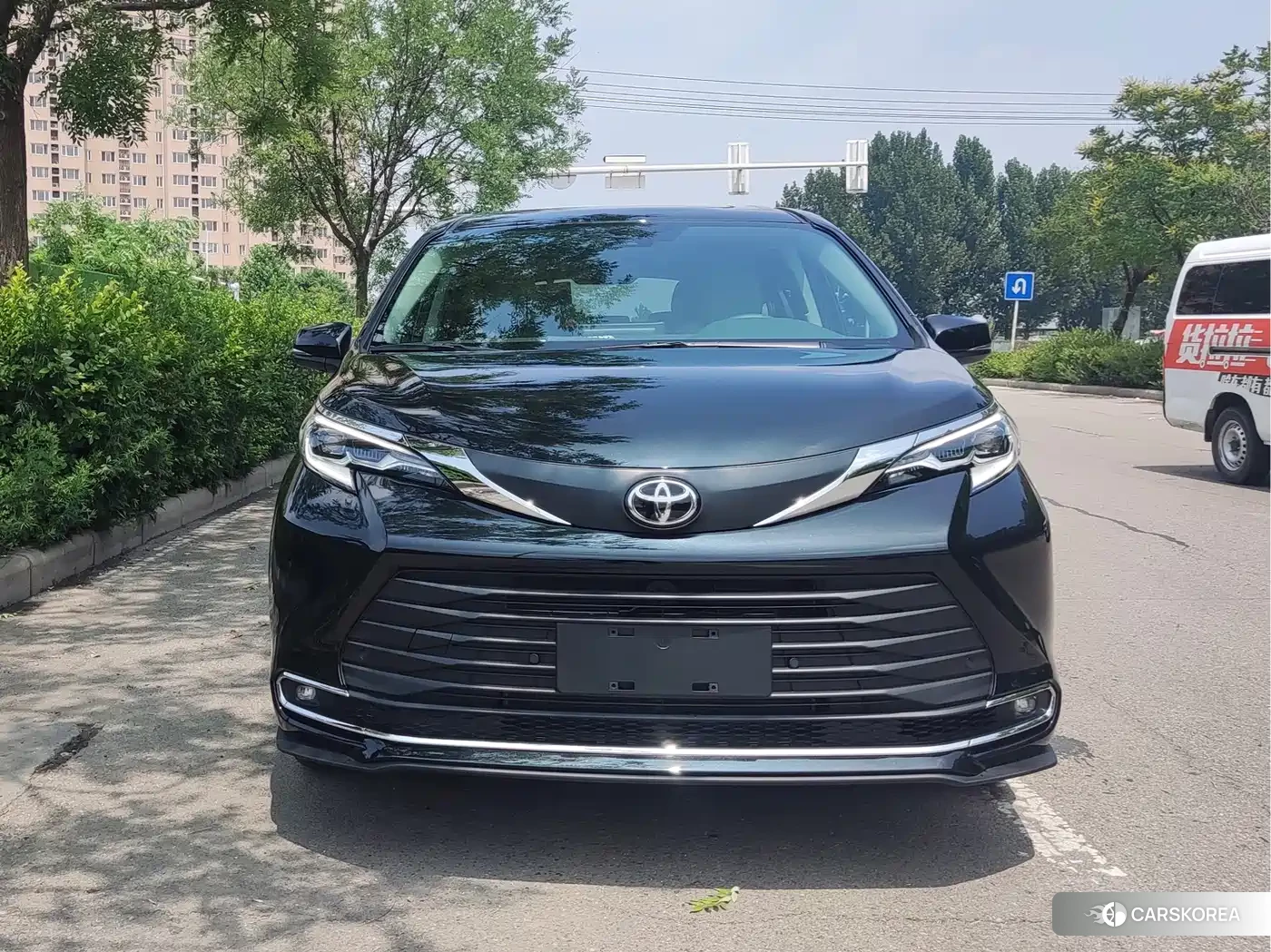 Toyota Sienna 2026 Черный из Китая