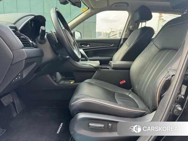 Honda Crown Road 2021 Черный из Китая