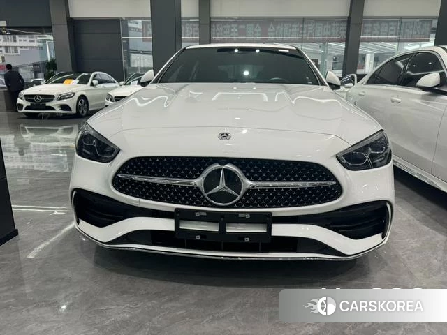 Mercedes-Benz Class C 2023 Белый из Китая