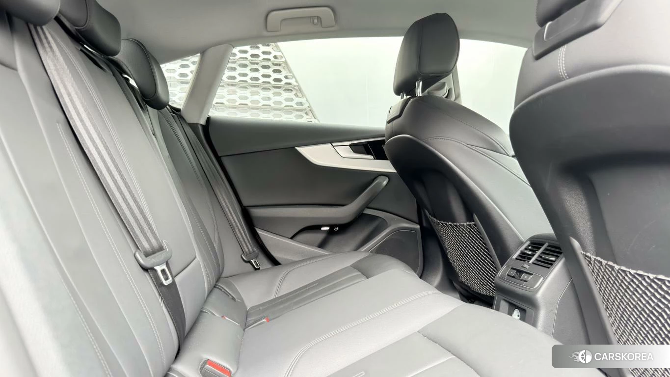 Audi A5 2021 Синий из Китая