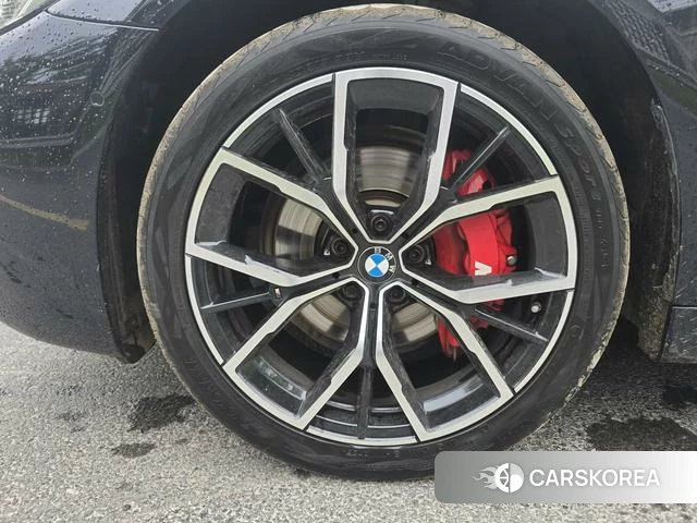 BMW 5 series 2023 Черный из Китая