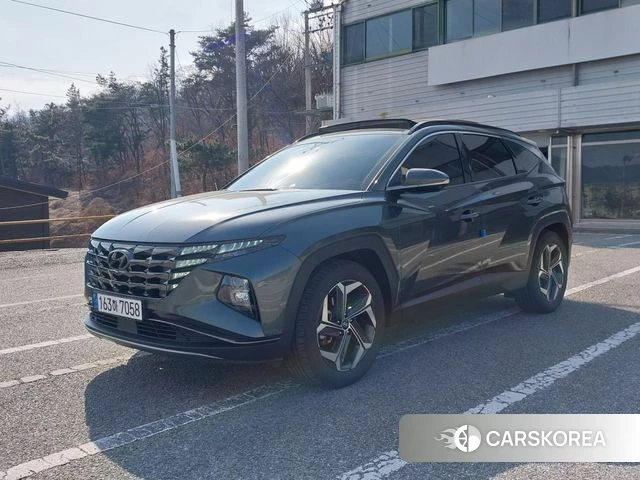 Hyundai Tucson (NX4) 2022 Темно-зеленый из Кореи