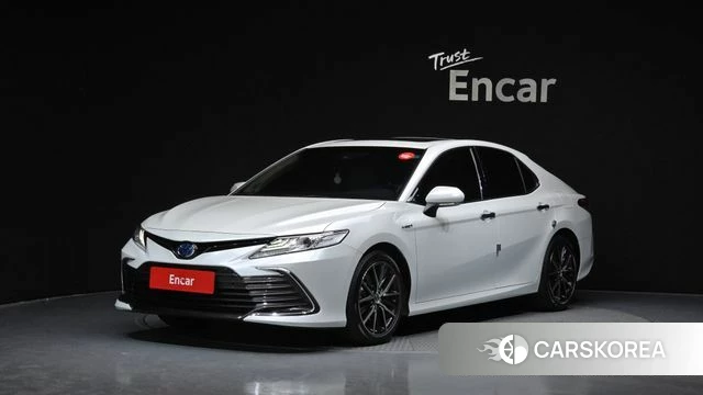 Toyota Camry (XV70) 2023 Белый из Кореи