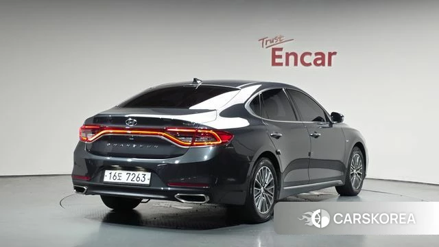 Hyundai Grandeur IG Hybrid 2018 Серый из Кореи