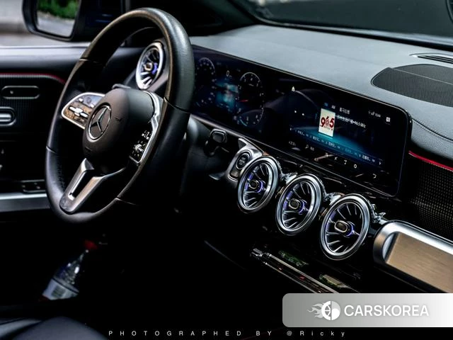 Mercedes-Benz GLB 2021 Синий из Китая