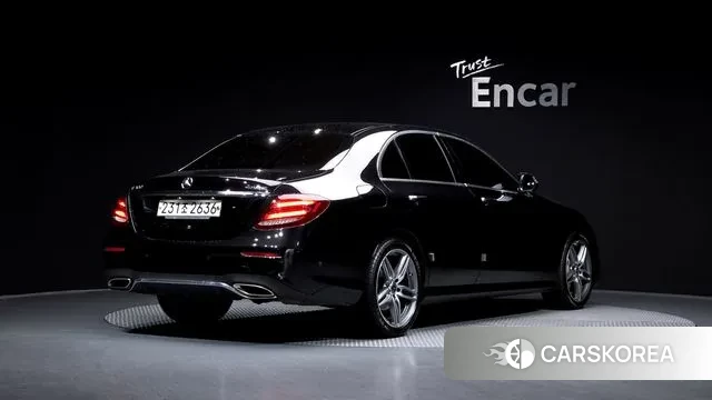 Mercedes-Benz E-Class W213 2020 Черный из Кореи