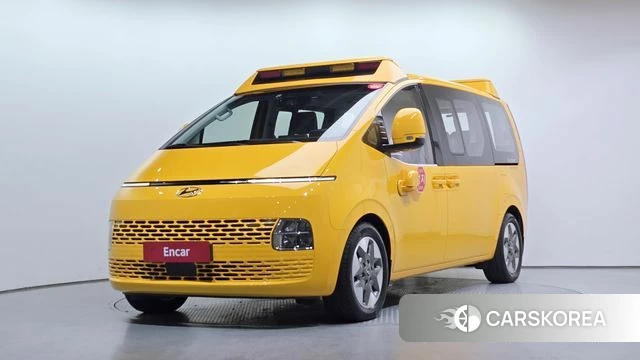 Hyundai Staria 2023 Желтый из Кореи