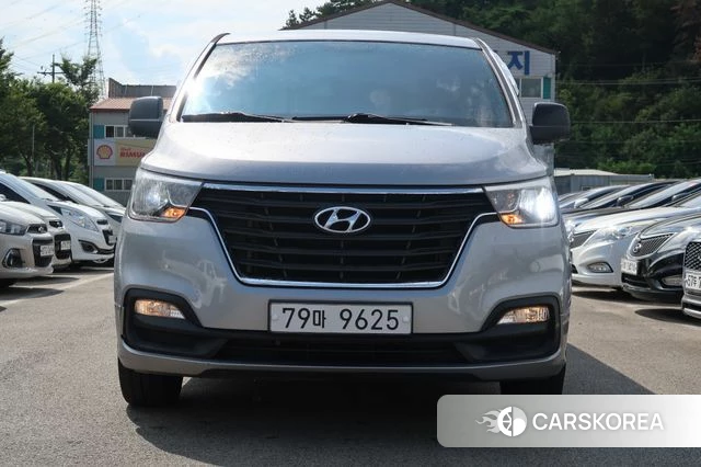 Hyundai The New Grand Starex 2018 Серебряный из Кореи