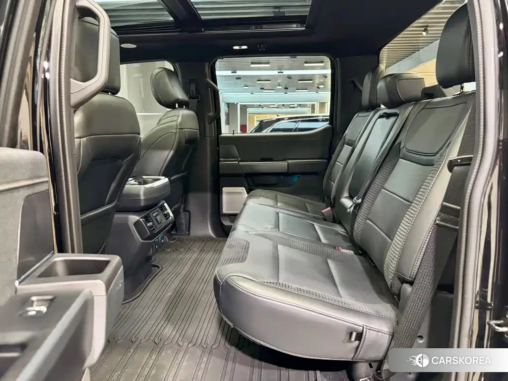 Ford F-150 Raptor 2025 Черный из Китая