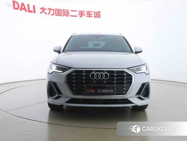 Audi Q3 2023 Белый из Китая