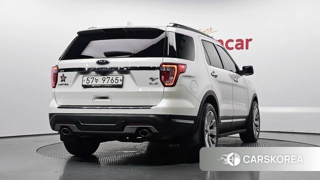 Ford Explorer 2018 Белый из Кореи