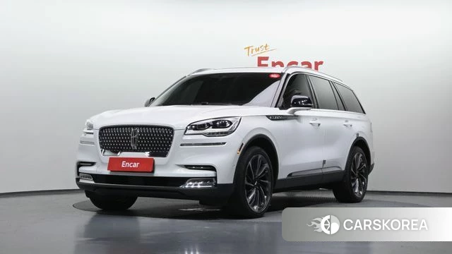 Lincoln Aviator 2nd generation 2021 Белый из Кореи