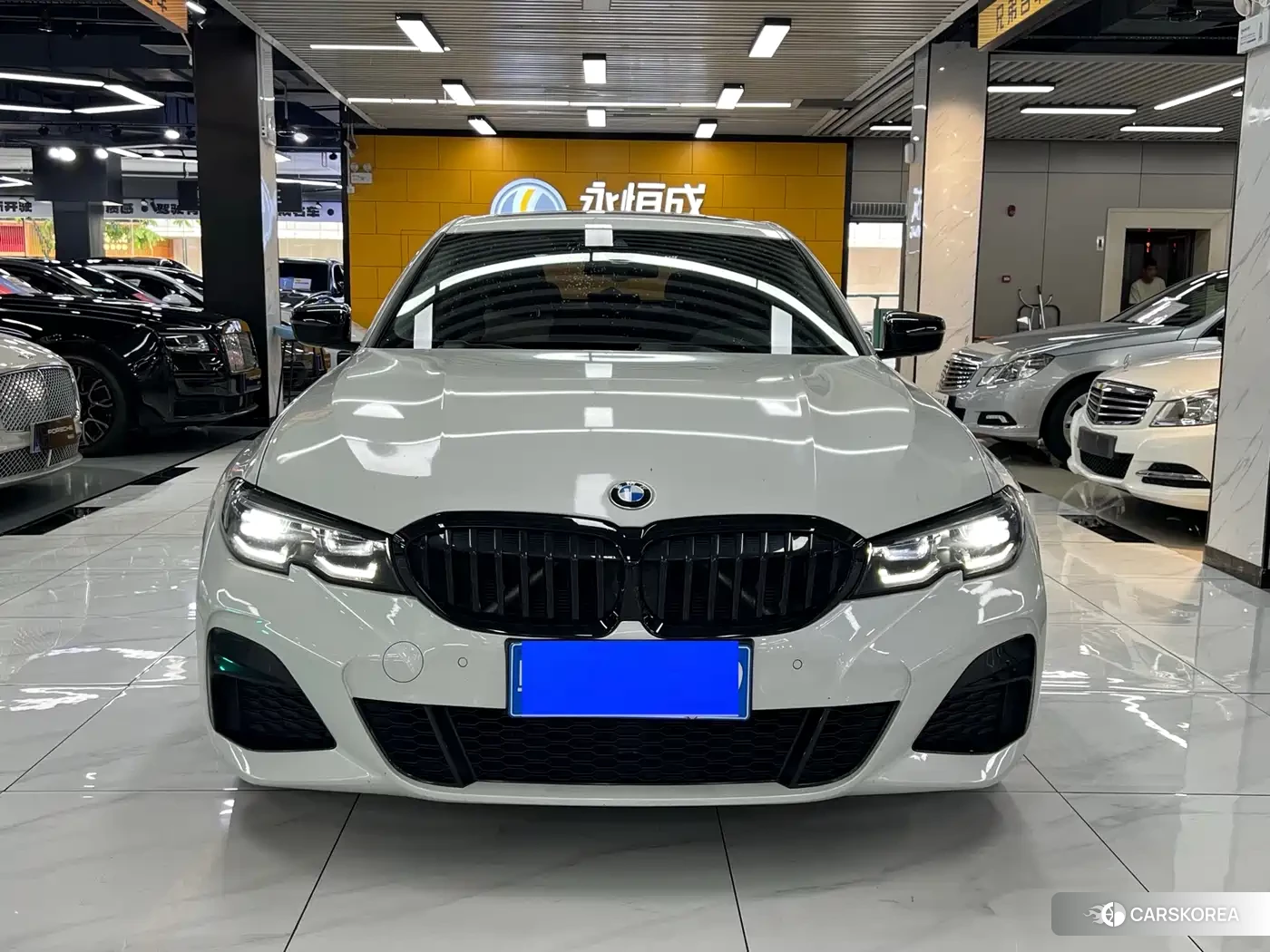 BMW 3 series 2022 Белый из Китая
