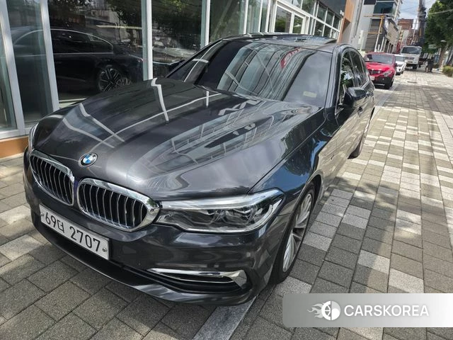 BMW 5 Series (G30) 2018 Серый из Кореи