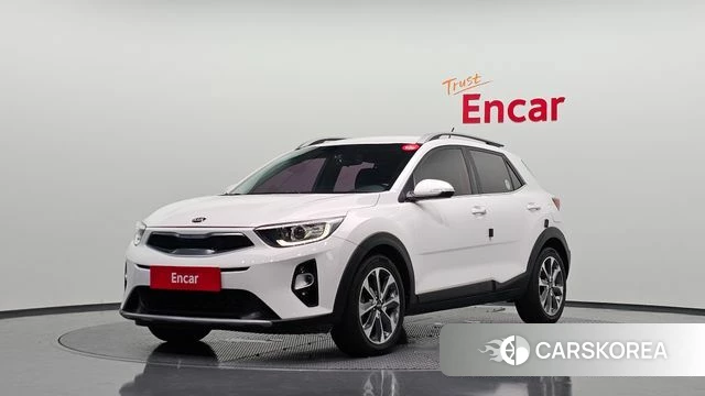 Kia Stonic 2018 Белый из Кореи