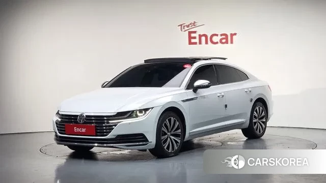 Volkswagen Arteon 2019 Белый из Кореи