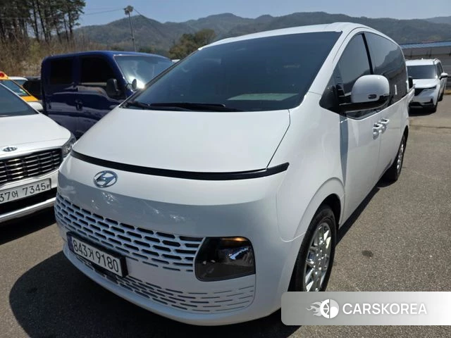 Hyundai Staria 2023 Белый из Кореи