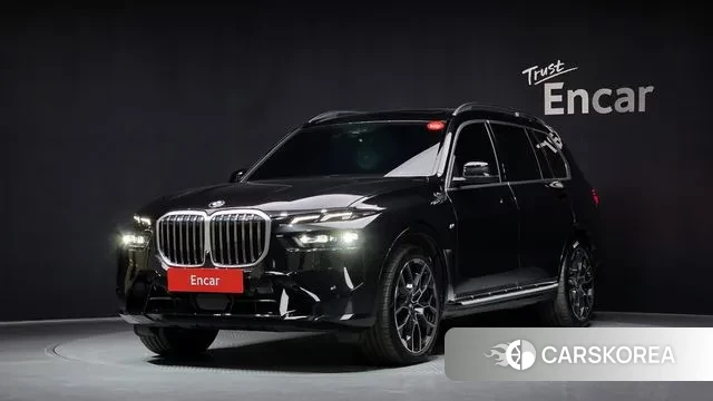 BMW X7 (G07) 2023 Черный из Кореи