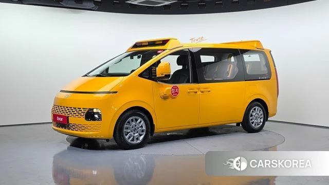 Hyundai Staria 2024 Желтый из Кореи