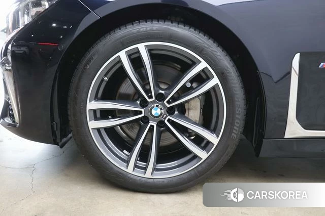 BMW 7 series 2021 Черный из Китая