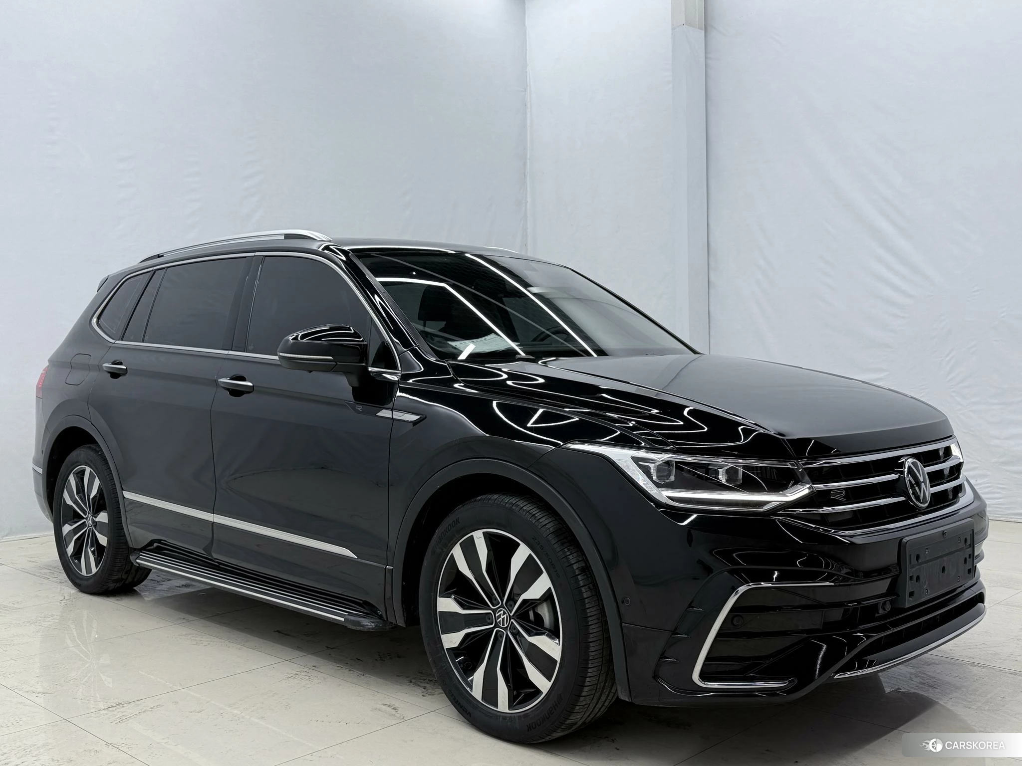 Volkswagen Tiguan L 2022 Черный из Китая