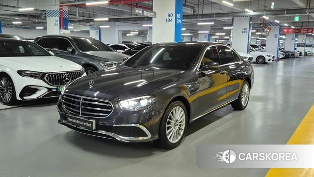 Mercedes-Benz E-Class W213 2021 Серый из Кореи