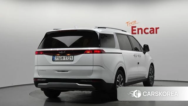 Kia Carnival 4th generation 2023 Белый из Кореи