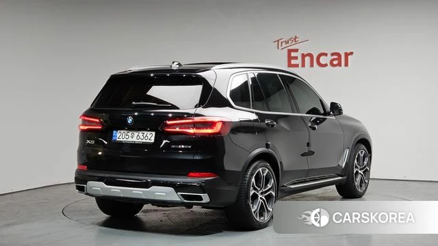 BMW X5 (G05) 2022 Черный из Кореи