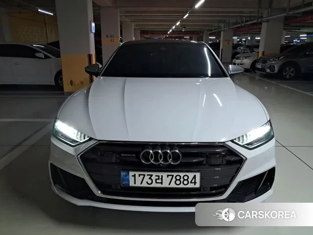Audi A7 (4K) 2021 Белый из Кореи