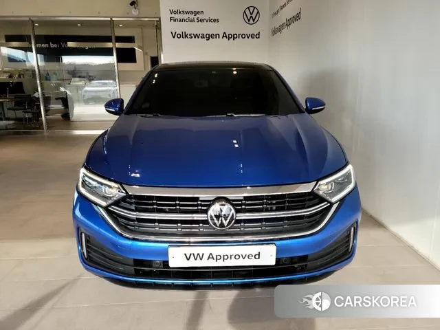 Volkswagen 7th Generation of Jetta 2023 Синий из Кореи