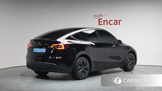 Tesla Model Y 2024 Черный из Кореи