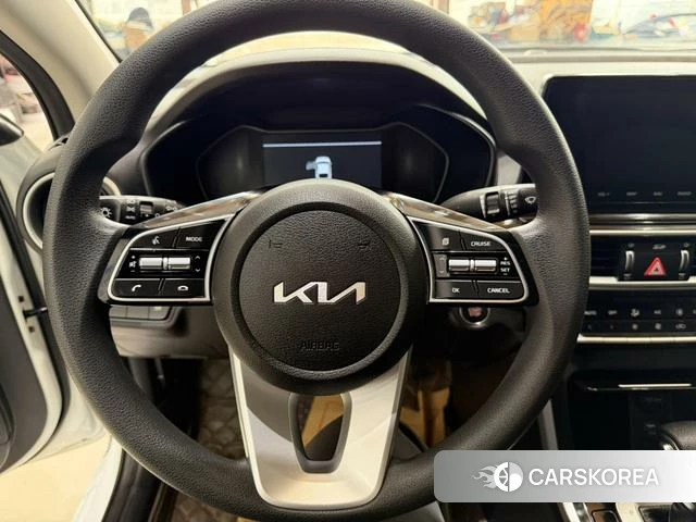 Kia K3 2023 Белый из Китая