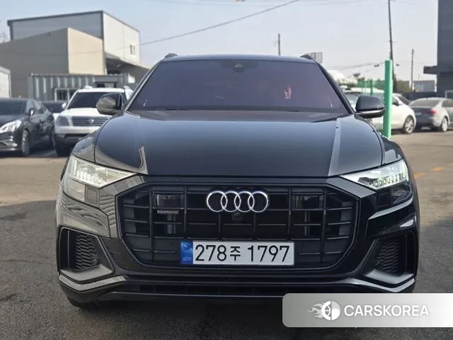 Audi Q8 (4M) 2023 Черный из Кореи