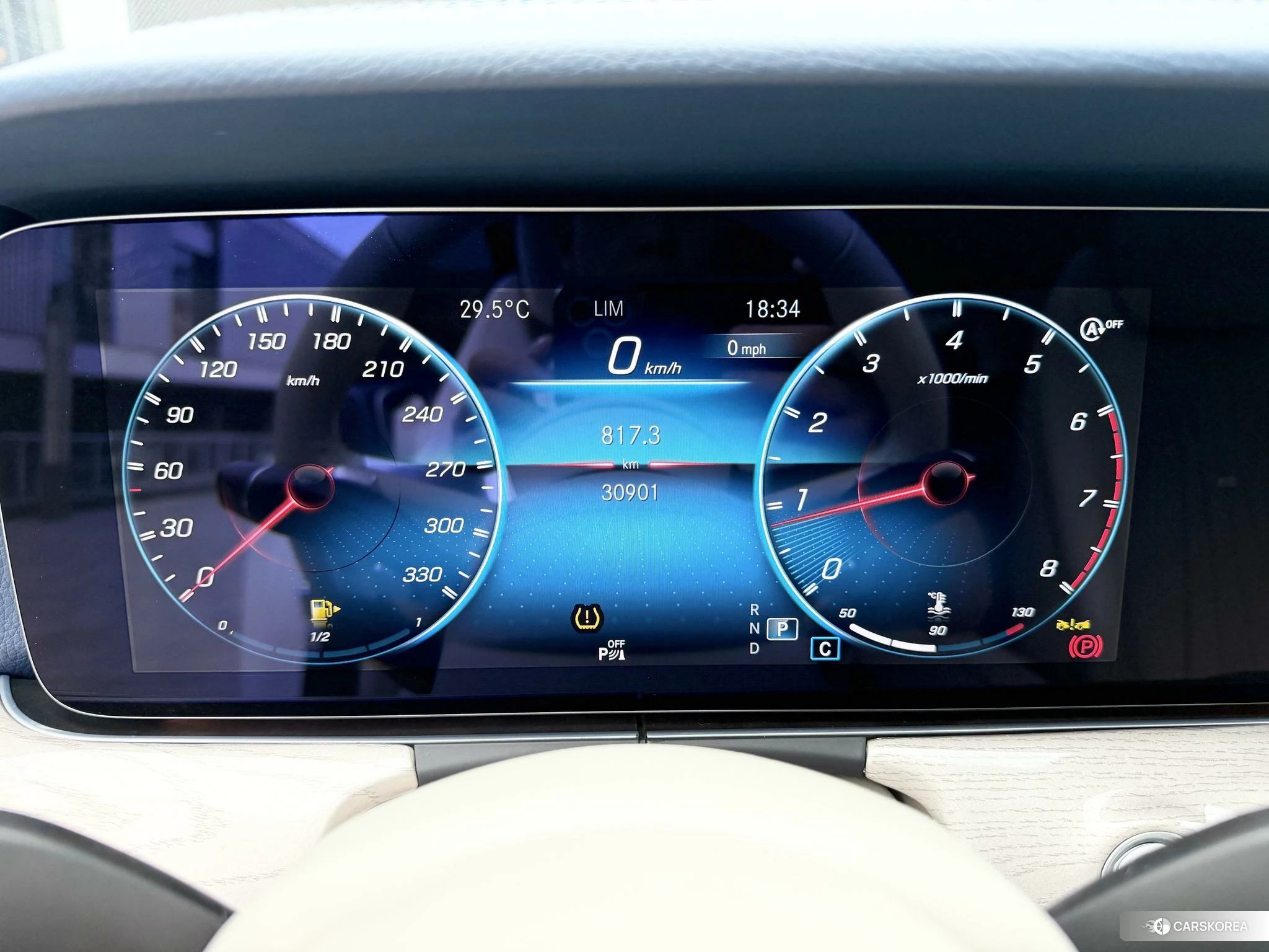 Mercedes-Benz E-class (imported) 2022 Белый из Китая