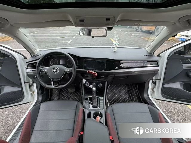 Volkswagen Bora 2021 Белый из Китая