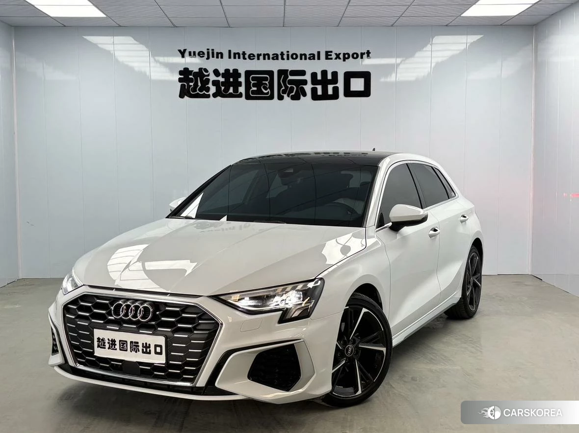 Audi A3 2022 Белый из Китая