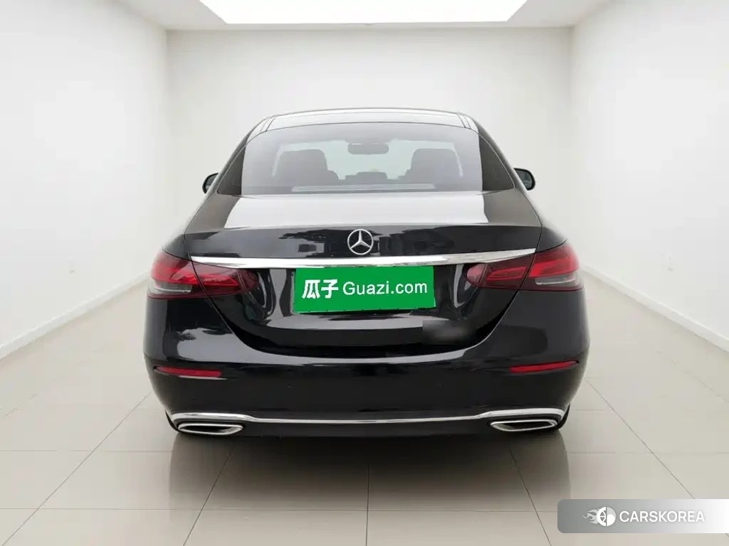 Mercedes-Benz E-Class 2023 Черный из Китая