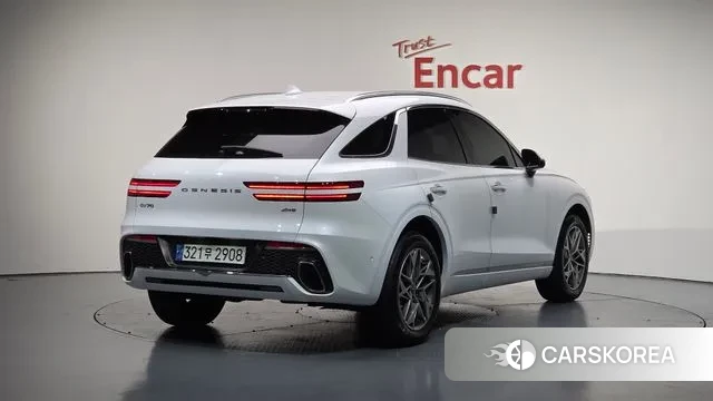 Genesis GV70 2022 Белый из Кореи